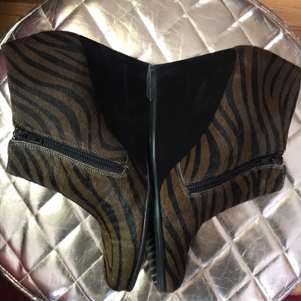 Aerosoles Heel Crest animal print wedge booties